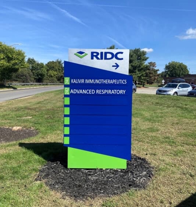 Exterior Signage Photo